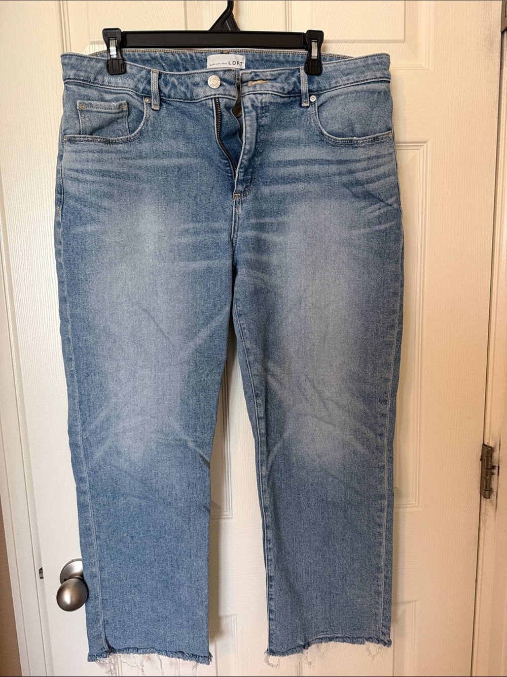 Loft curvy slim Crop Jeans in Light Wash Blue
